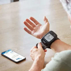 Omron RS7 Intelli IT Handgelenk Blutdruckmessgerät, 1 St